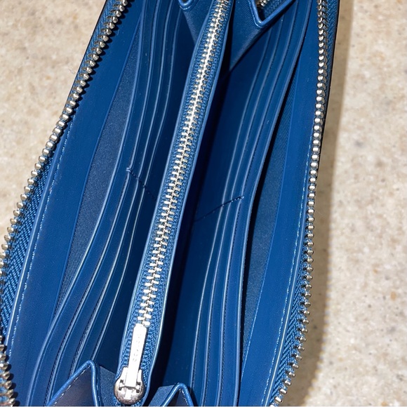 COACH Full Size Wallet Bazooka Bubble Gum Accordion Zip Limited Edition Leather - Picture 5 of 13